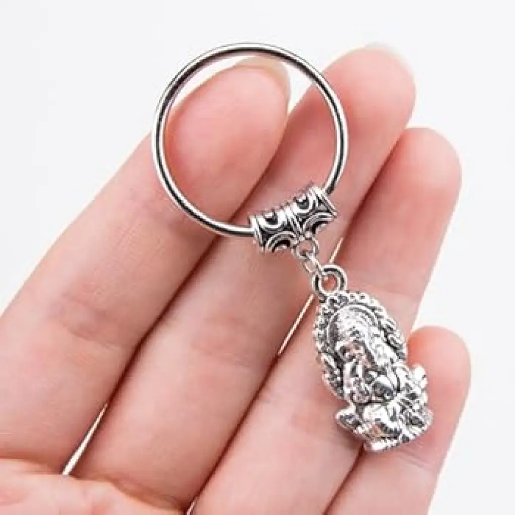 Keyrings hand with ganesh